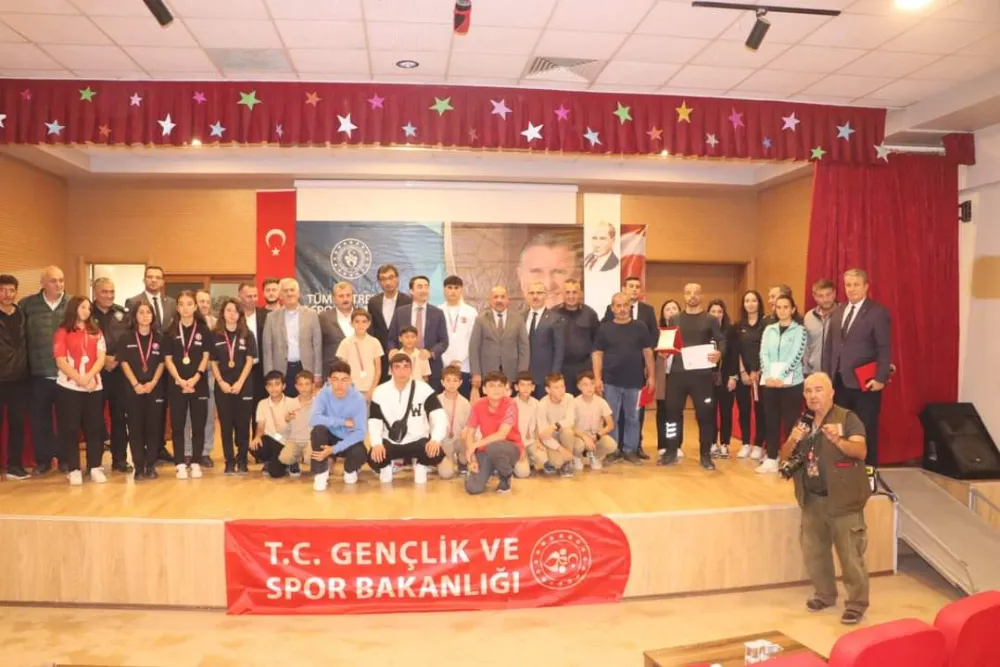Kaynarcada Amatör  Spor  Haftası Ödül töreni