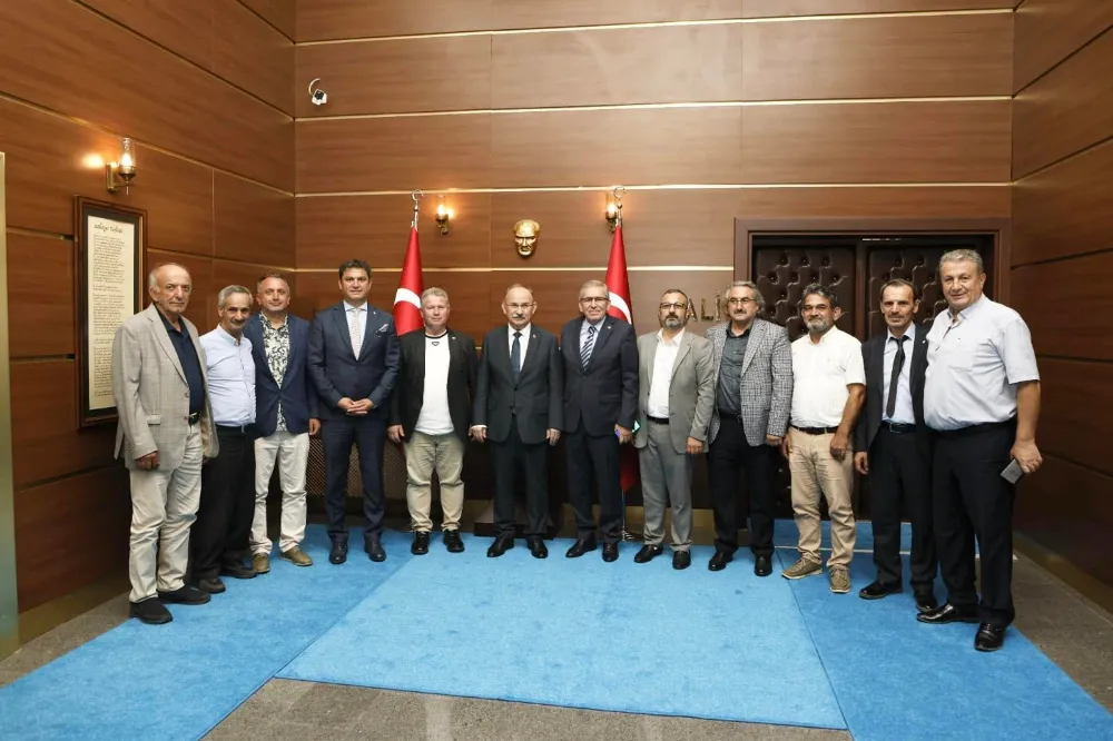Sakarya ASKF Başkanı ve Yönetim Kurulu Vali Karadenizi ziyaret etti