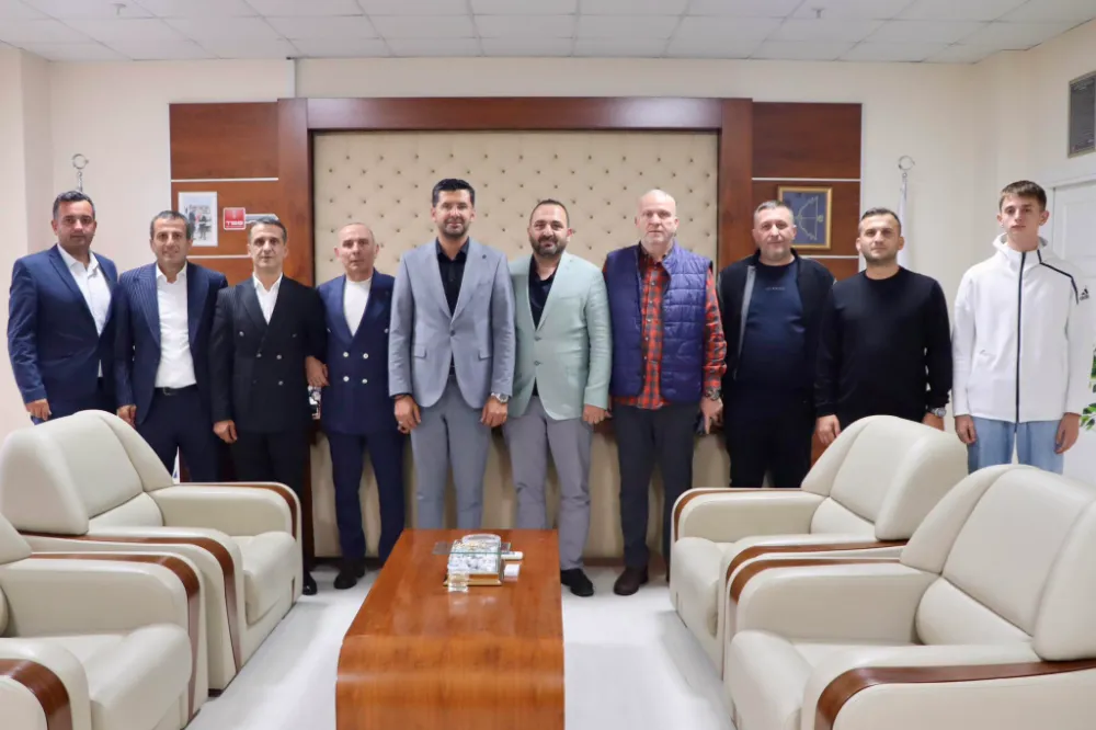 KOBAL YAZGAN ı Makamında Ziyaret Etti