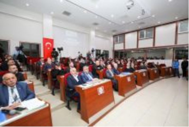Büyükşehir Meclisi`nde Recep Boğaz Encümen, Seçkin Akcan komisyon üyesi seçildi