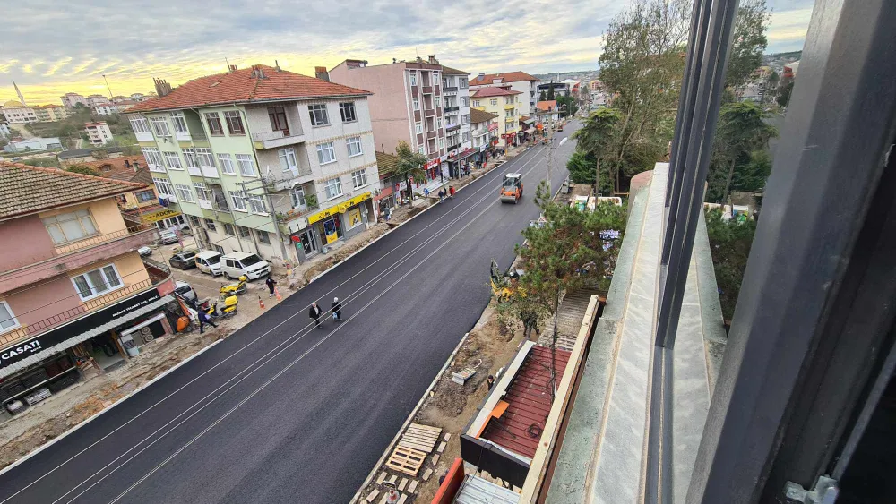 Kaynarca da Ana yol Sıcak Asfalt Çalışmaları devam ediyor