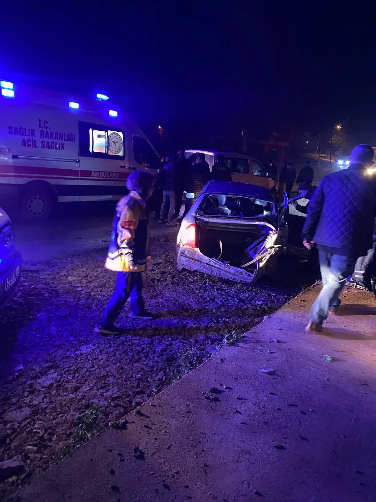 Kaynarcada  gece yarısı trafik kazası 