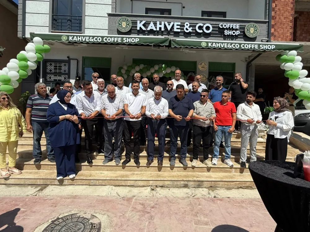 Kaynarca Kahve & Co Coffee Shop  ın açılış kurdelası YAZGAN dan