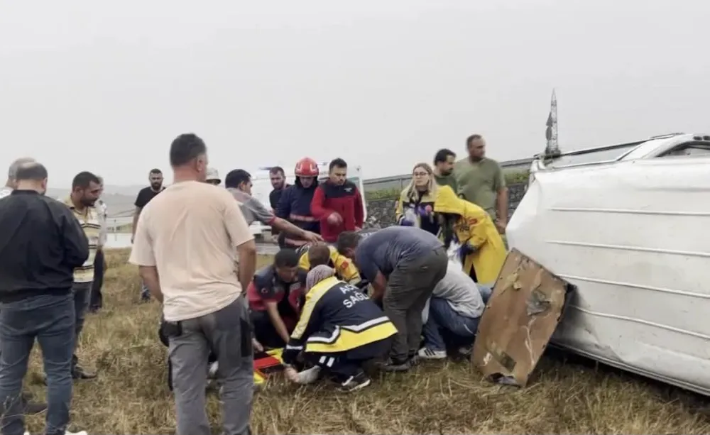 Kaynarca yolunda yağmula gelen kaza