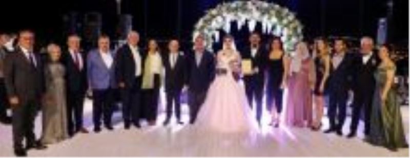 AKKUŞ Ailesinin Mutlu Günü
