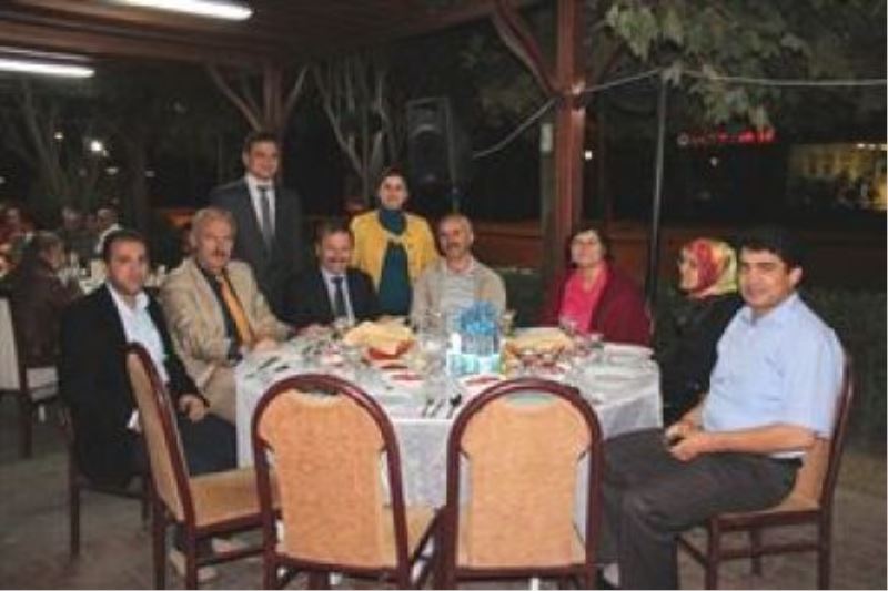 KAYNARCA ORMAN BÖLGE ŞEFİ MELEK AYDIN`A ADAPAZARI ORMAN BÖLGEDEN VEDA YEMEĞİ